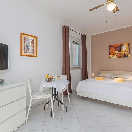 Apartment Zora Novigrad Istria Extérieur photo